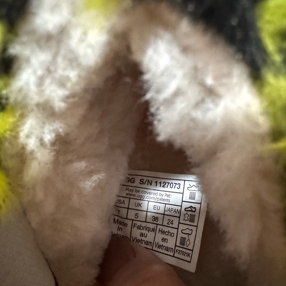 UGG Neon Yellow and Black Fuzzy Slippers - Picture 3 of 4